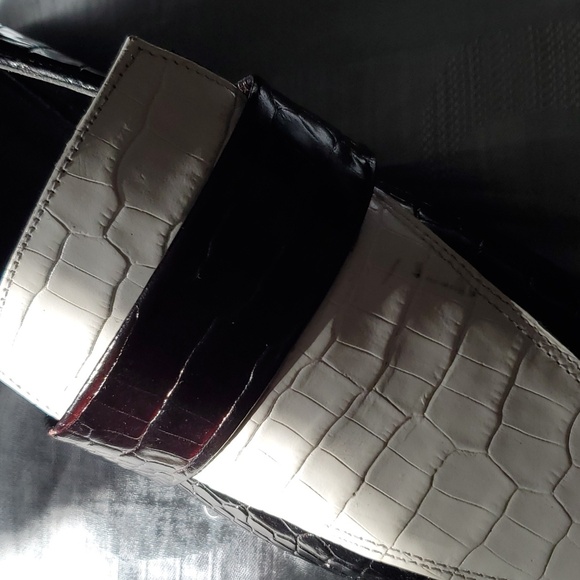 NWOT Freda Salvador loafer w/ small mark on leather - Picture 2 of 7